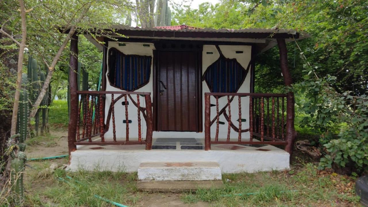 Hotel El Penon De Constantino - Tatacoa à Villavieja Extérieur photo