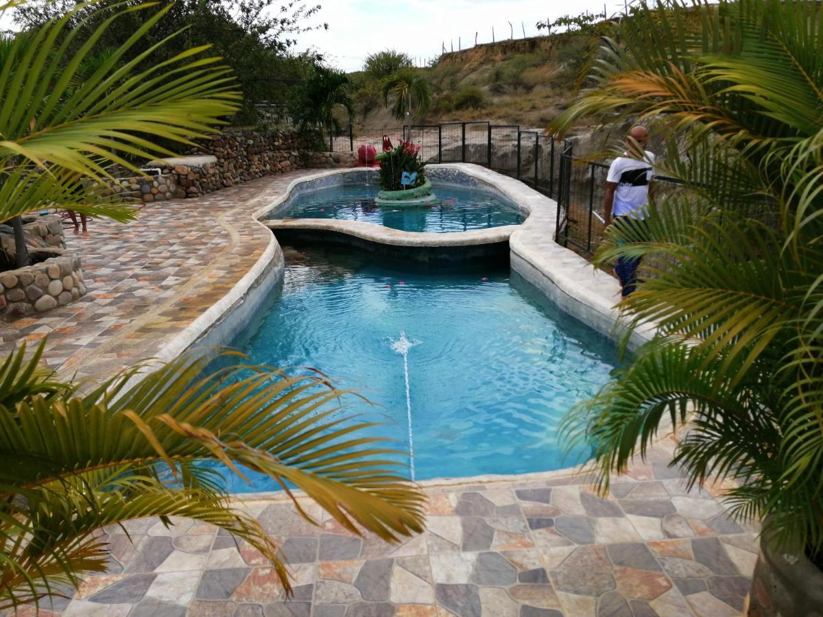 Hotel El Penon De Constantino - Tatacoa à Villavieja Extérieur photo