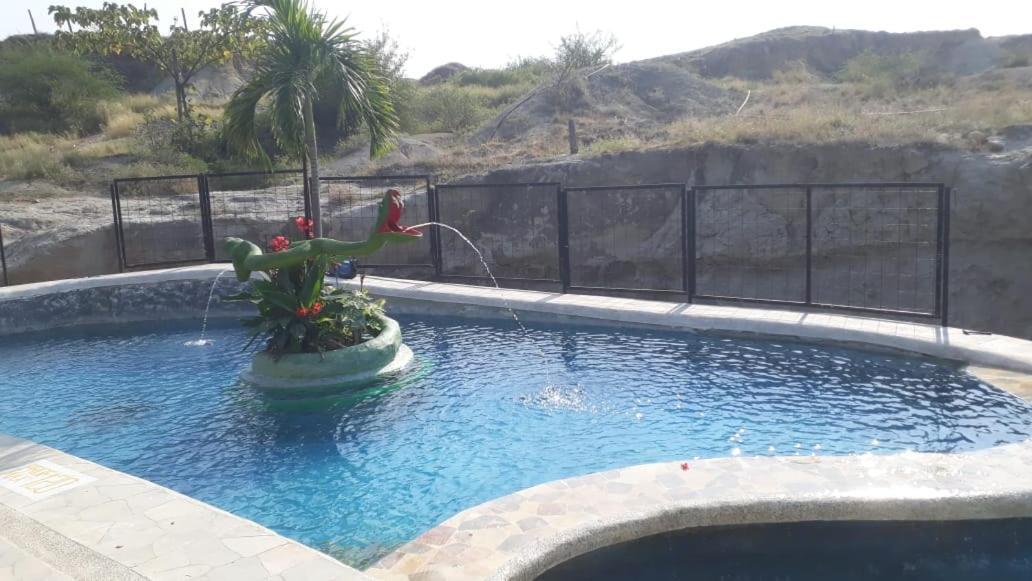 Hotel El Penon De Constantino - Tatacoa à Villavieja Extérieur photo